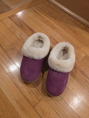 L. L. Bean Womens Slippers
